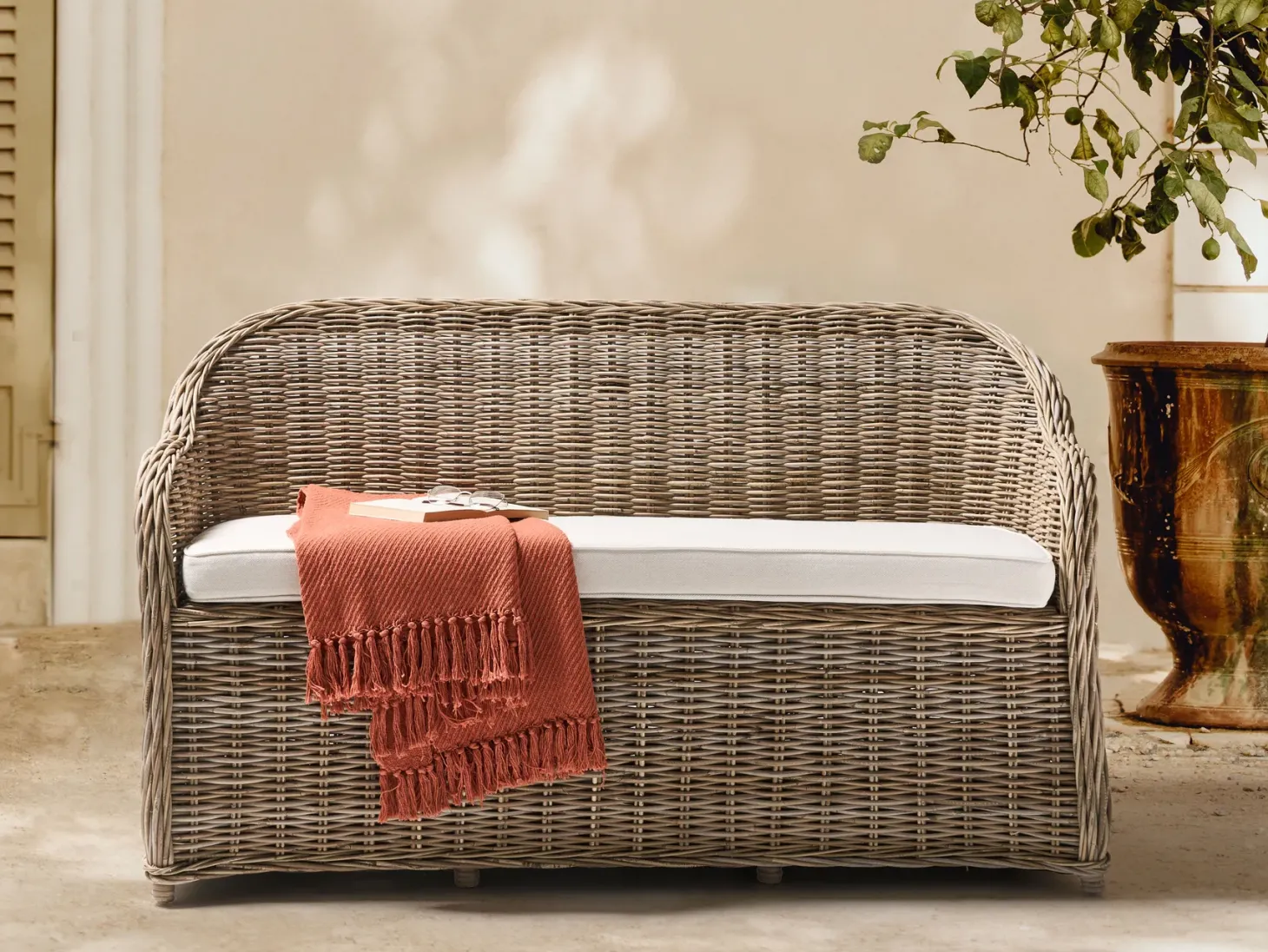 Ławka ogrodowa z poduchą SUSUA 150 cm Rattan Naturalny