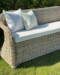 Ławka ogrodowa z poduchą SUSUA 189 cm Rattan Naturalny