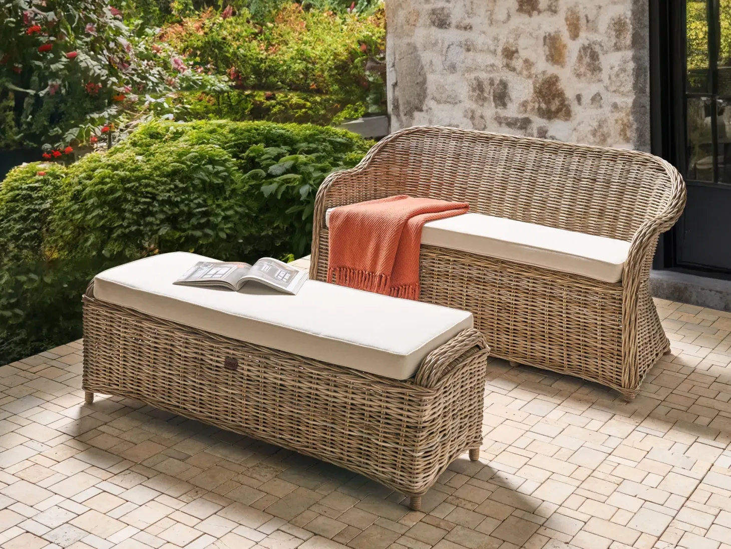 Ławka ogrodowa z poduchą SUSUA 150 cm z otomaną Rattan Naturalny