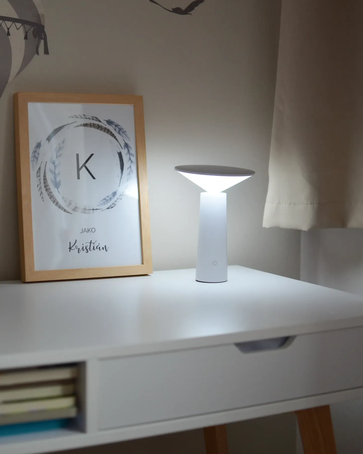 Bezprzewodowa lampa stołowa LED LEVIRA Ze ściemniaczem Metal Biały