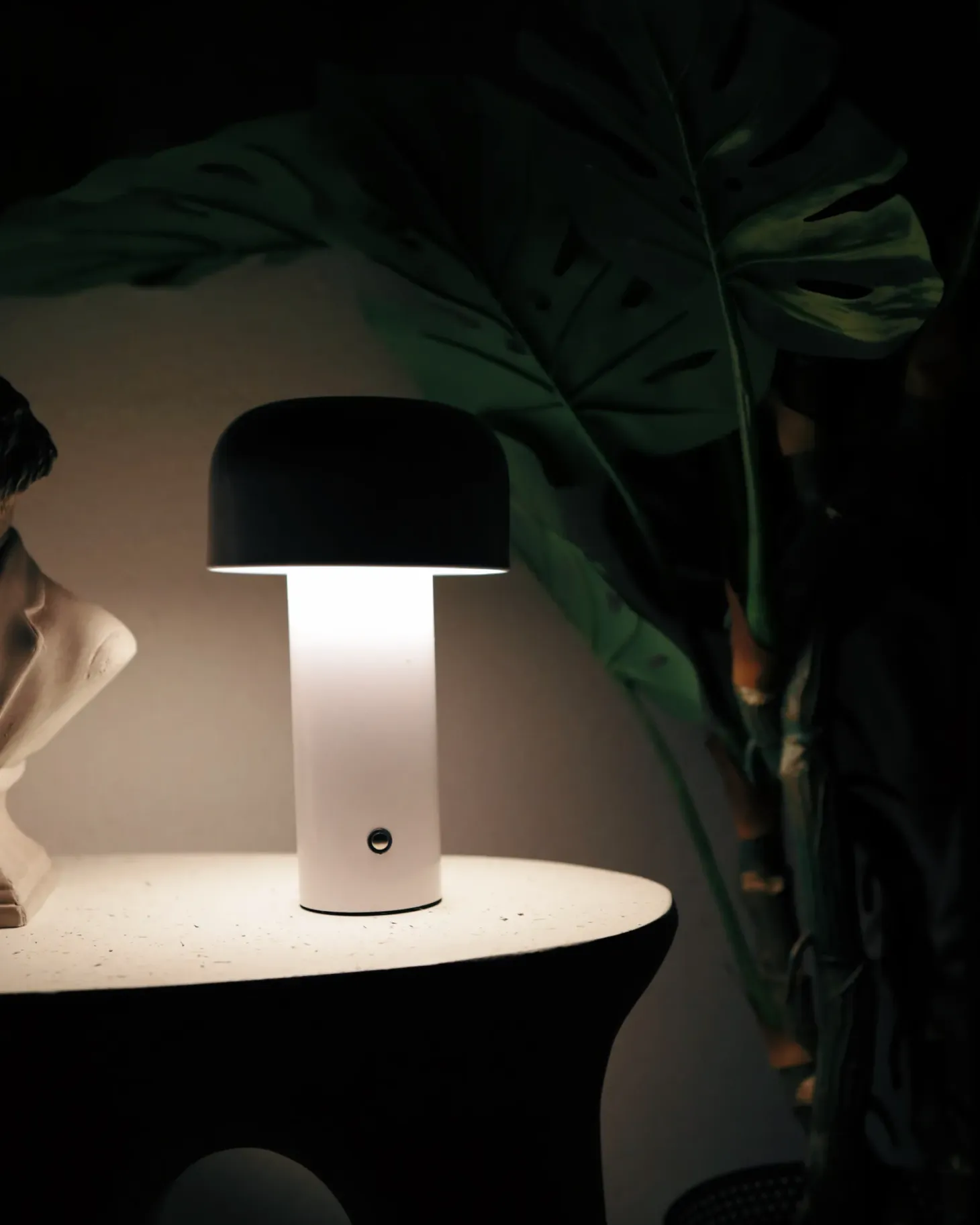 Bezprzewodowa lampa stołowa LED BESOS Ze ściemniaczem Metal Biały