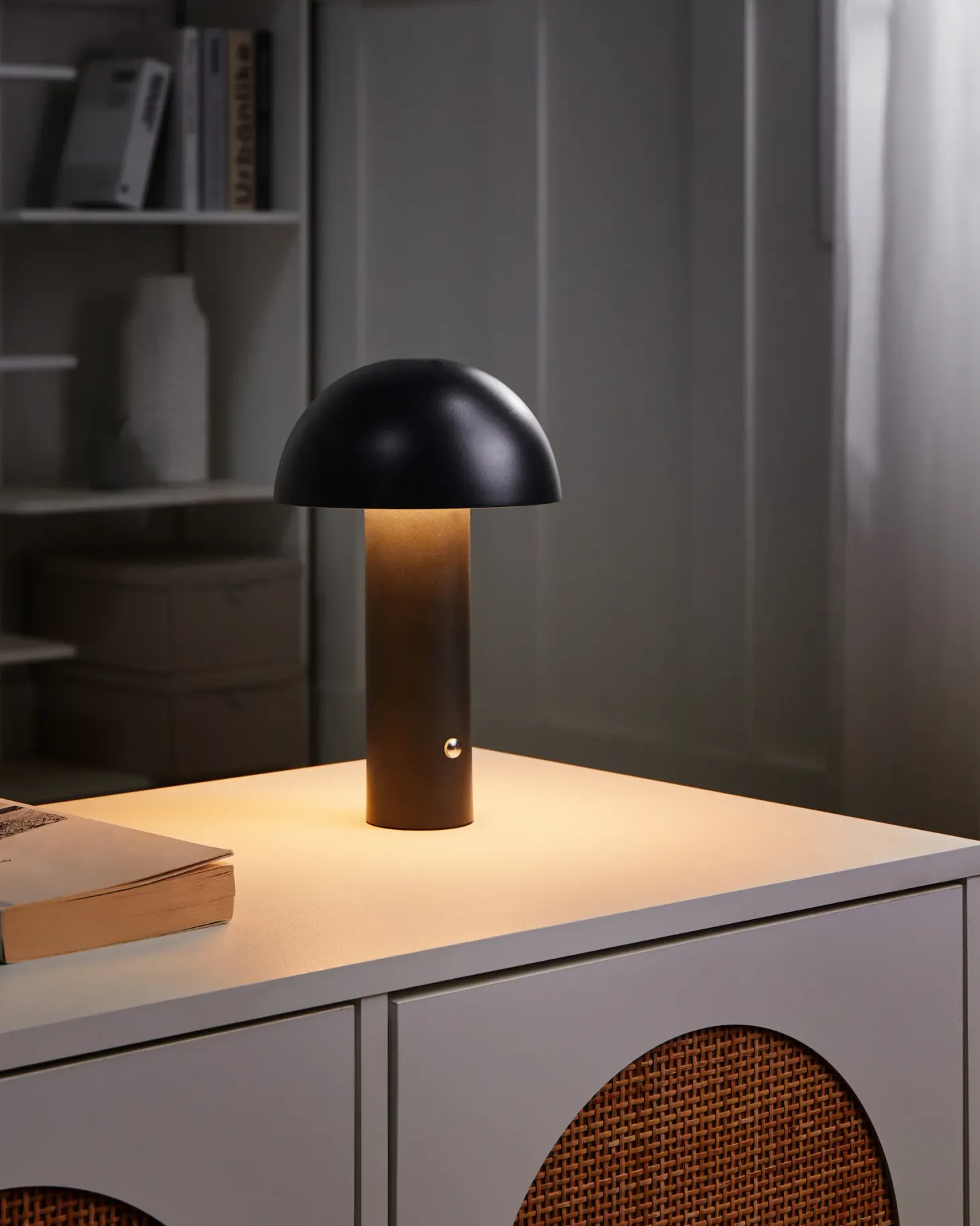 Bezprzewodowa lampa stołowa LED BOJO Ze ściemniaczem Metal Czarny