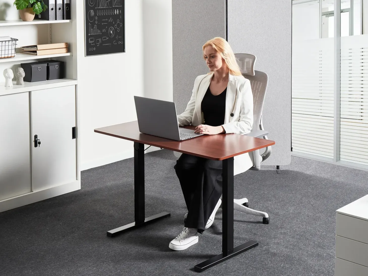 Outlet Biurko regulowane elektrycznie TAVARES Brązowy/ czarny 120 cm 60 cm Wszystkie Biurka|Biurka Z Regulacją Wysokości