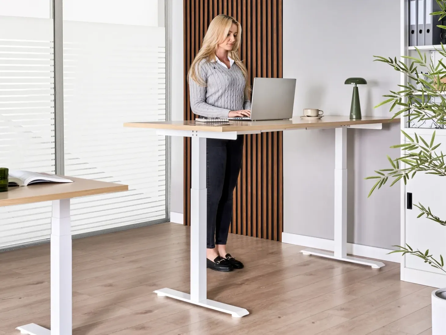 Clearance Biurko regulowane elektrycznie DESTINES Jasny brąz/ biały 72 cm Wszystkie Biurka|Biurka Z Regulacją Wysokości