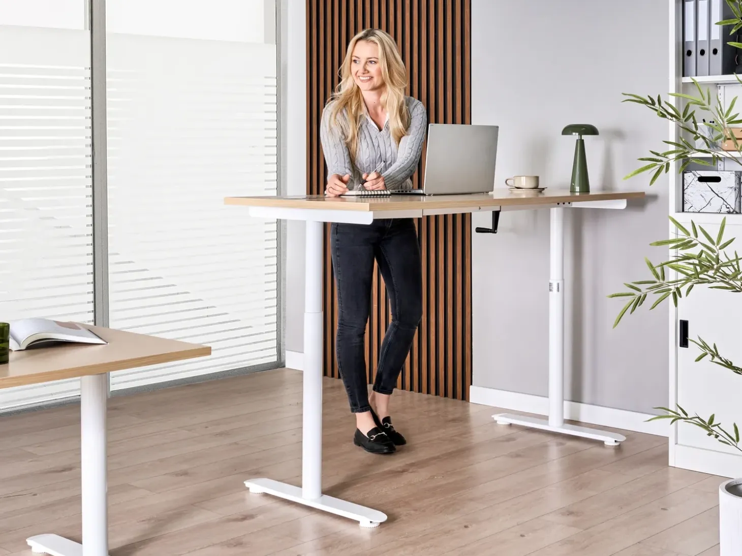 Clearance Biurko regulowane manualnie DESTINAS Jasny brąz/ biały 72 cm Wszystkie Biurka|Biurka Z Regulacją Wysokości