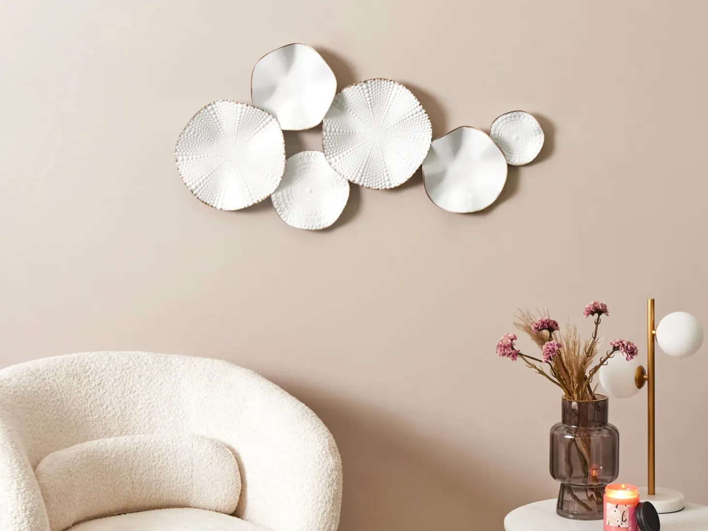 Dekoracja ścienna NEODYNIUM Metal 47 cm Biały