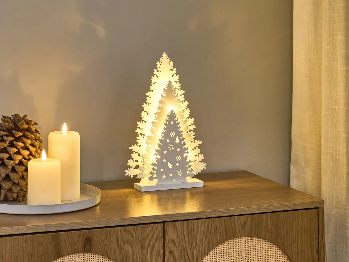 Dekoracja świąteczna LED EMMESAN Choinka 33 cm Biały