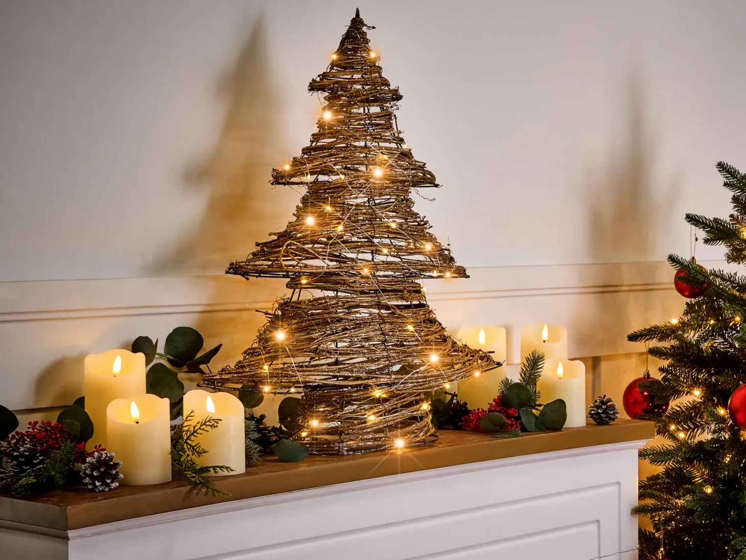 Dekoracja świąteczna LED FURESO Choinka 60 cm Naturalny