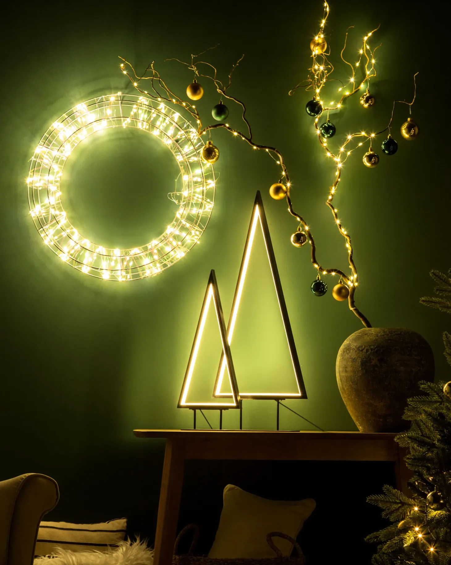 Dekoracja świąteczna LED LOPPI Choinka 47/69 cm Czarny
