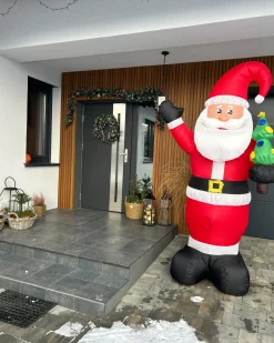 Dmuchana dekoracja ogrodowa LED IVALO Mikołaj 225 cm Czerwony