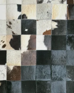 Dywan KEMAH Czarny 140 x 200 cm Skóra naturalna