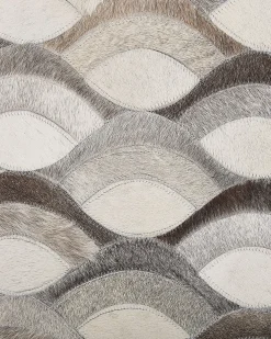 Dywan KIRCA Beżowy 140 x 200 cm Skóra naturalna