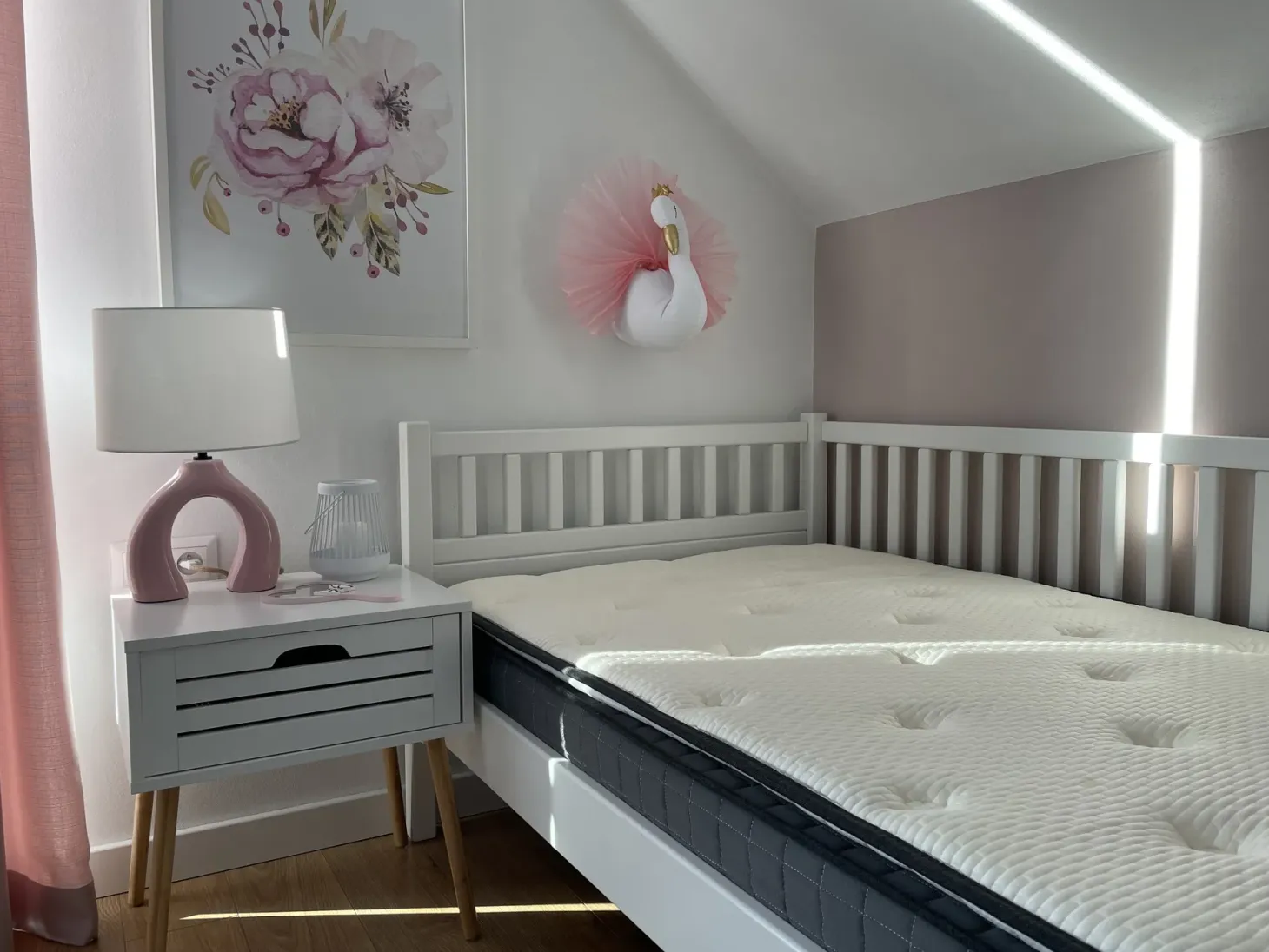 Dziecięca ozdoba ścienna Łabędź ODETTA Bawełna 32 cm Biały