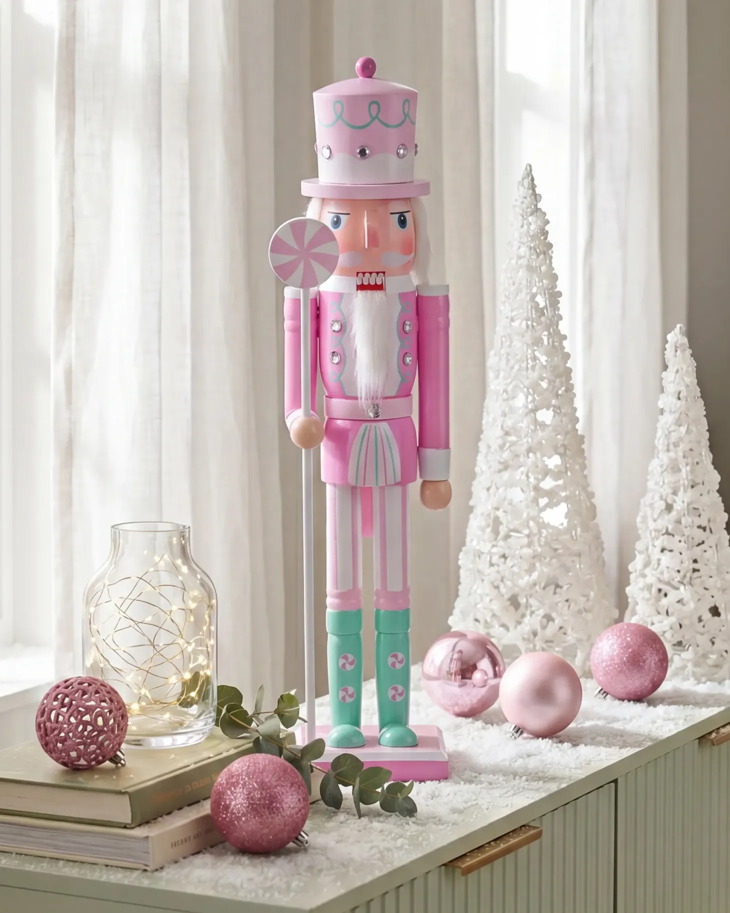 Figurka dekoracyjna DALALVEN Dziadek do orzechów 50 cm Różowy