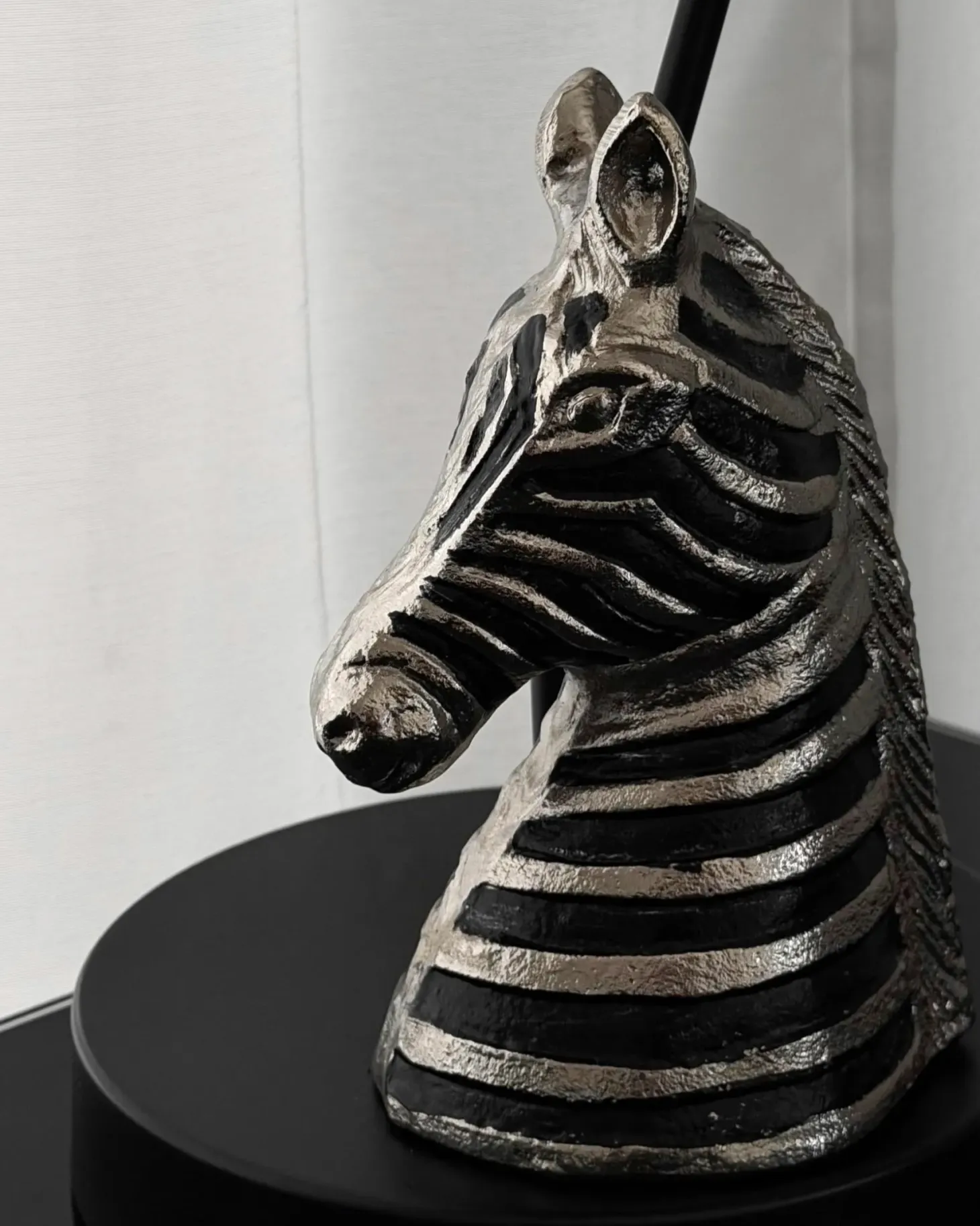 Figurka dekoracyjna Zebra ZAGORA Metal Czarny/ srebrny