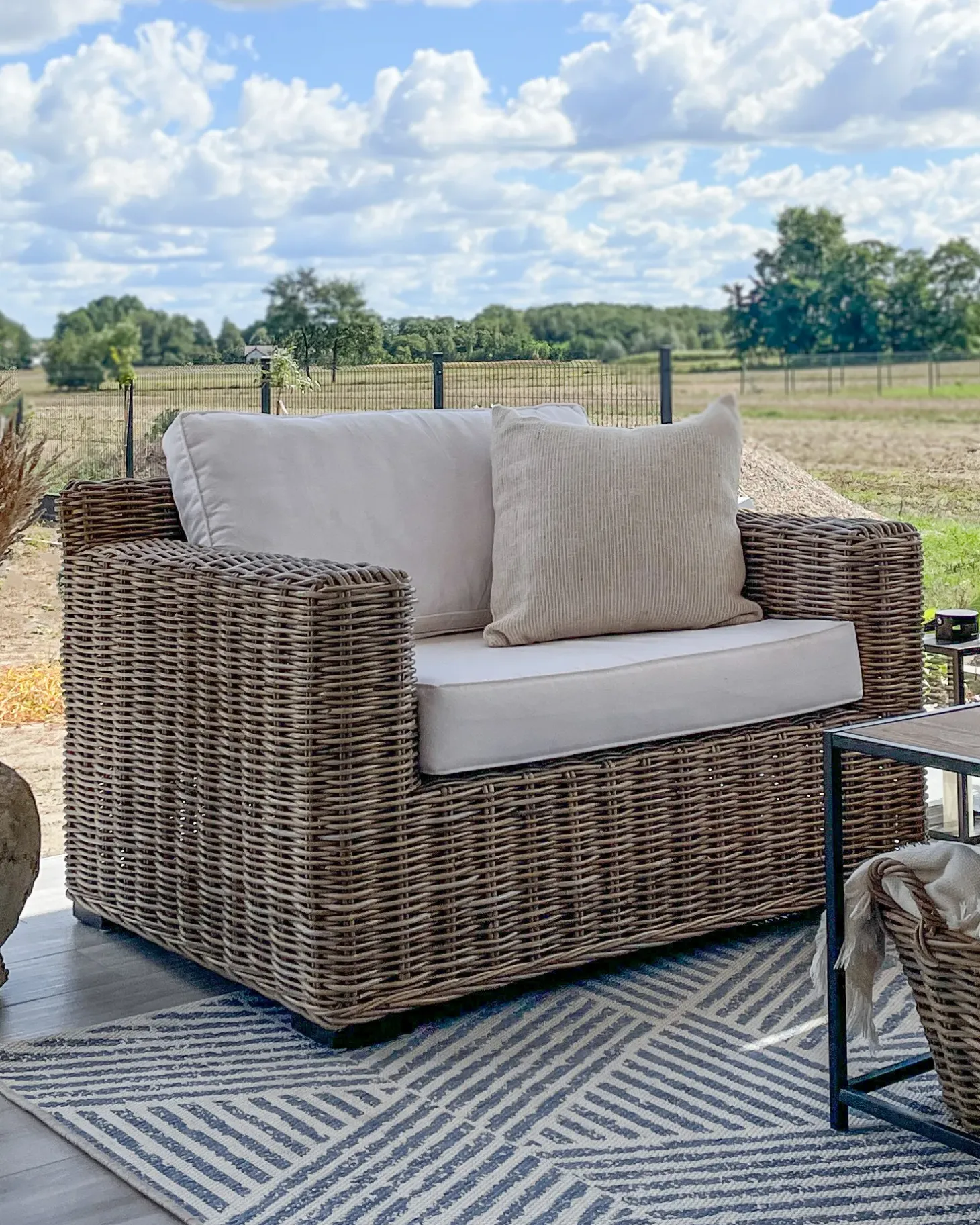 Fotel ogrodowy ARDEA Rattan Jasnobrązowy