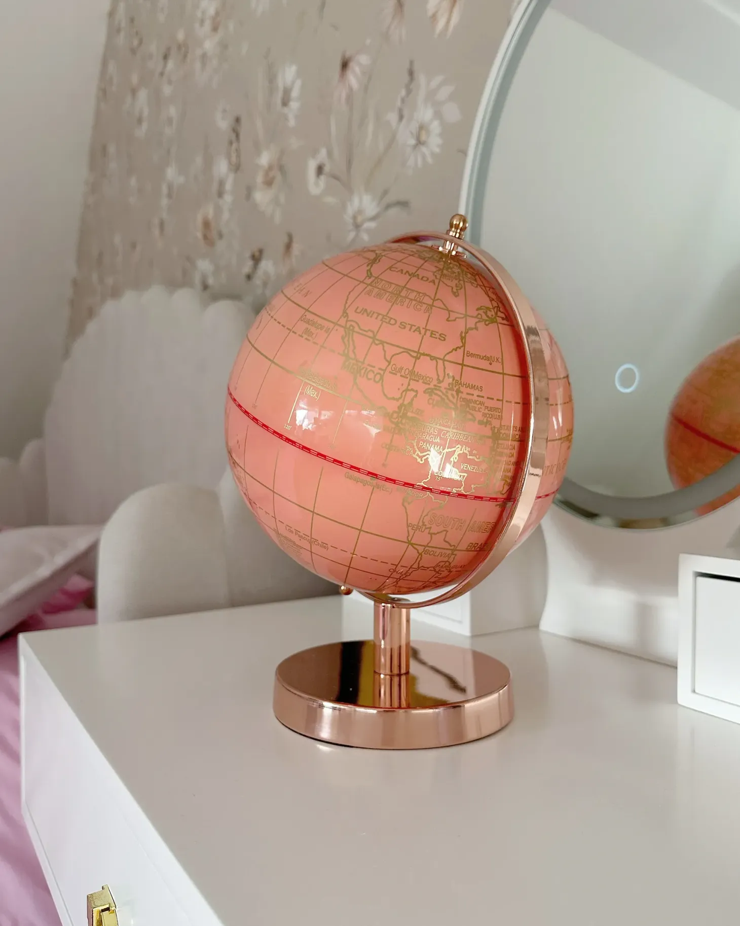 Globus CABOT Różowy 28 cm