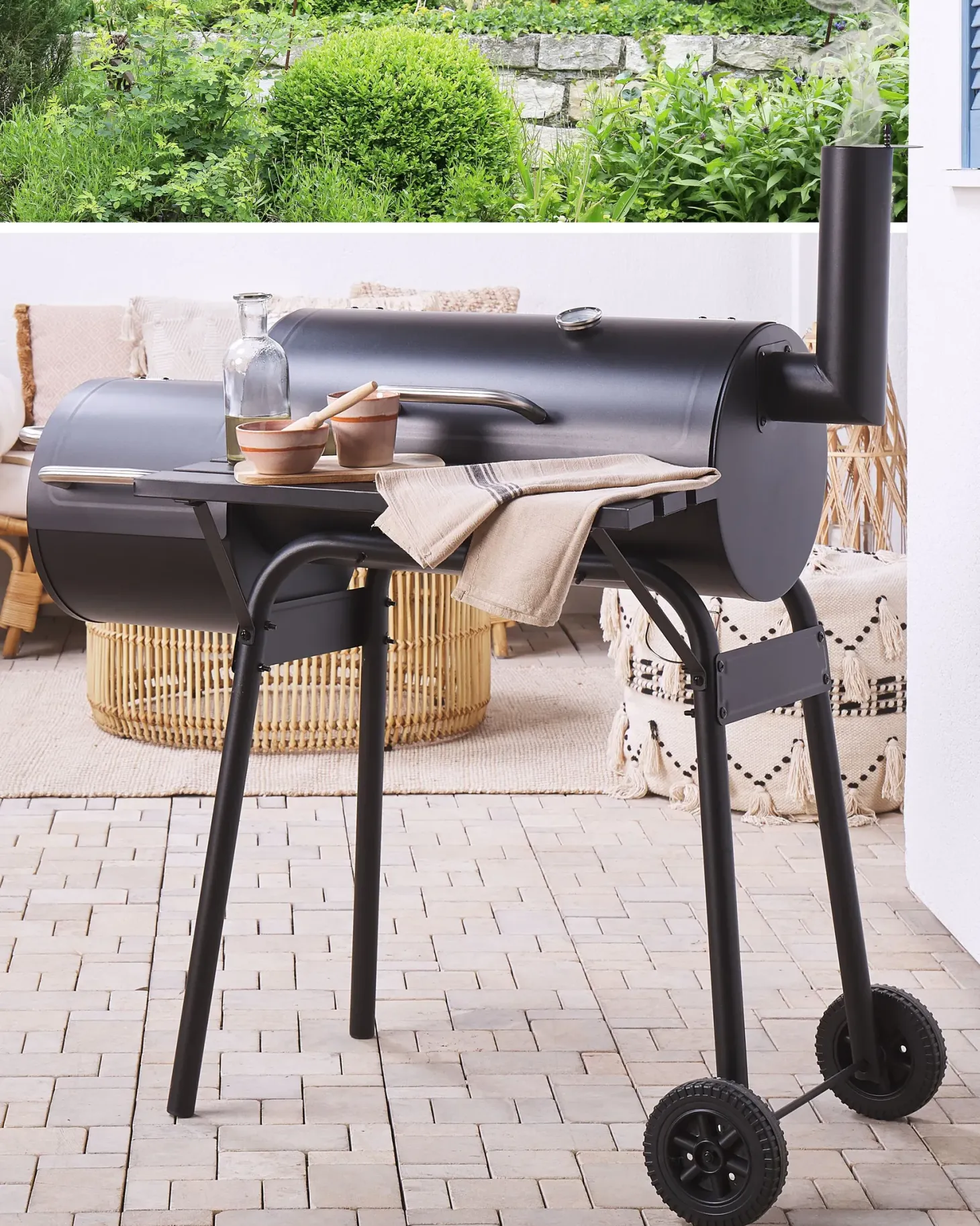 Grill węglowy KATLA Z wędzarnią Metal Czarny
