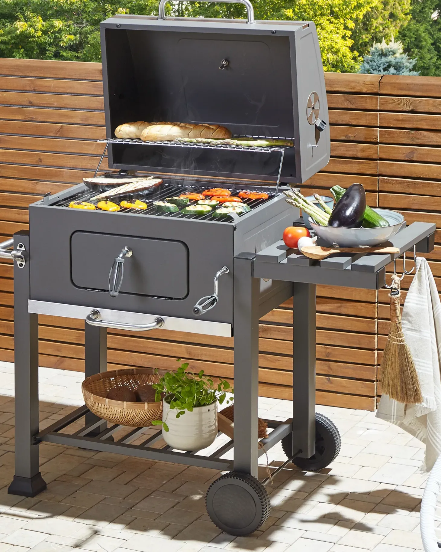 Grill węglowy PAVLOF Metal Czarny