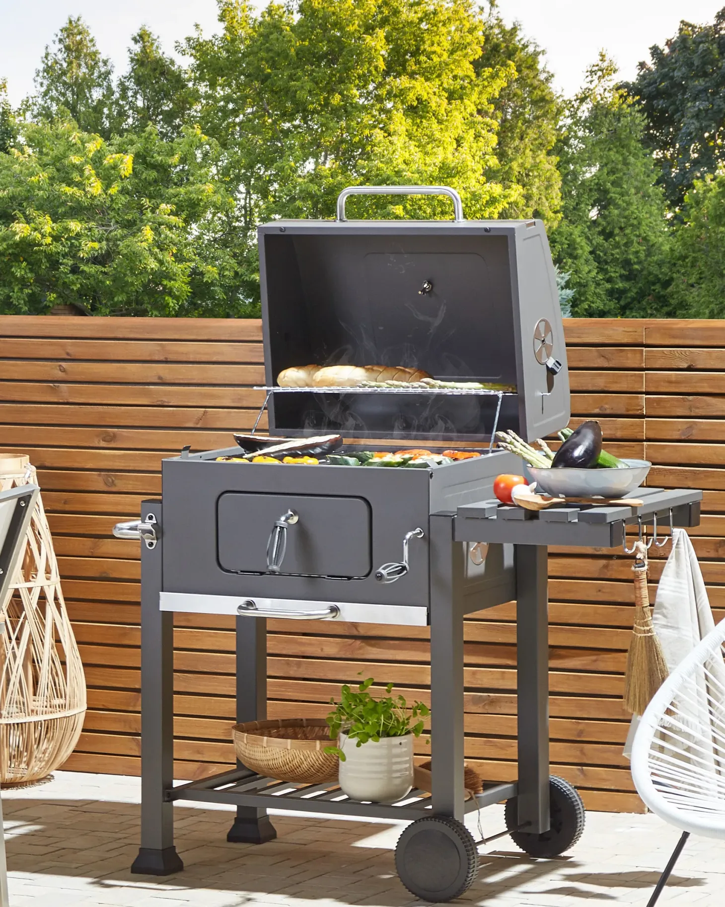 Grill węglowy PAVLOF Metal Czarny