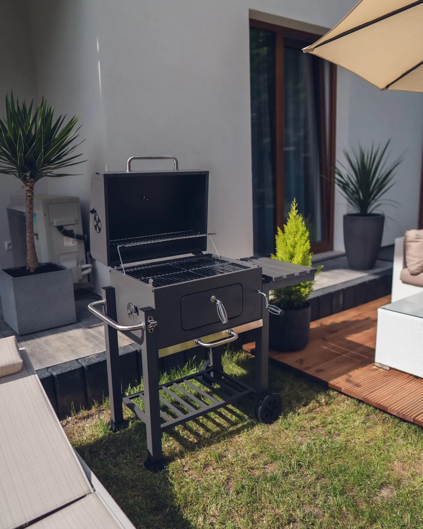 Grill węglowy PAVLOF Metal Czarny