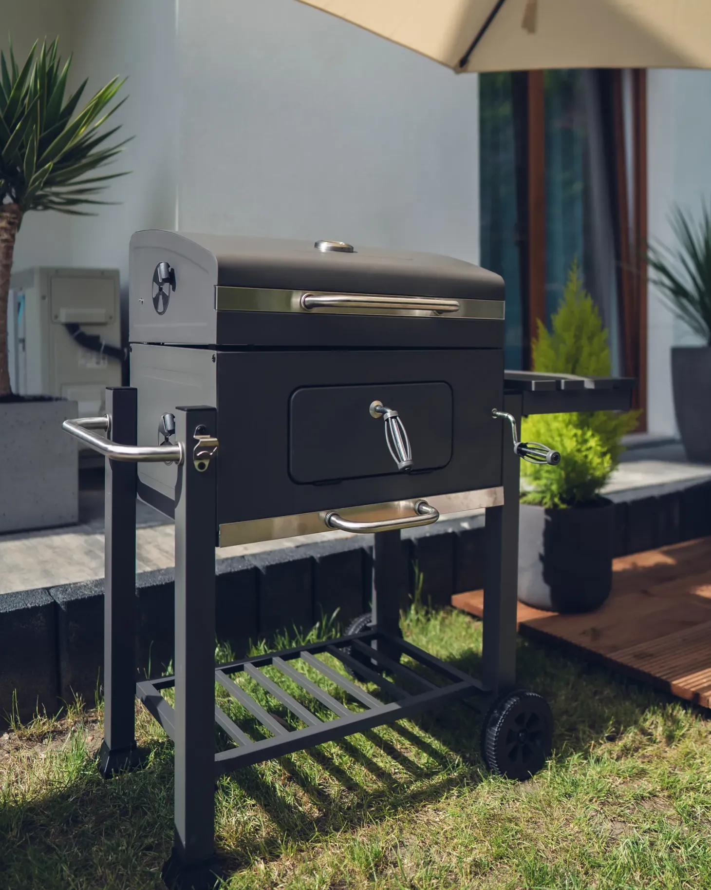 Grill węglowy PAVLOF Metal Czarny