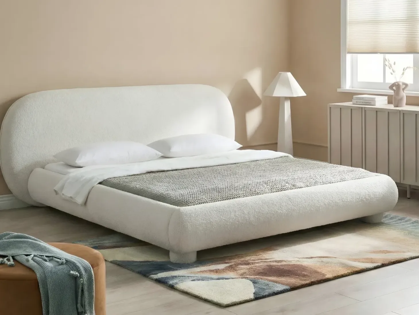 Online Łóżko Boucle BAYEL 180 x 200 cm Złamana biel Łóżka Tapicerowane|Łóżka Podwójne