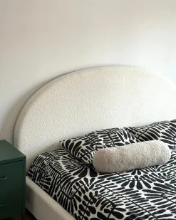 Best Boucle VAUCLUSE 180 x 200 cm Złamana biel Łóżka Tapicerowane|Łóżka Podwójne