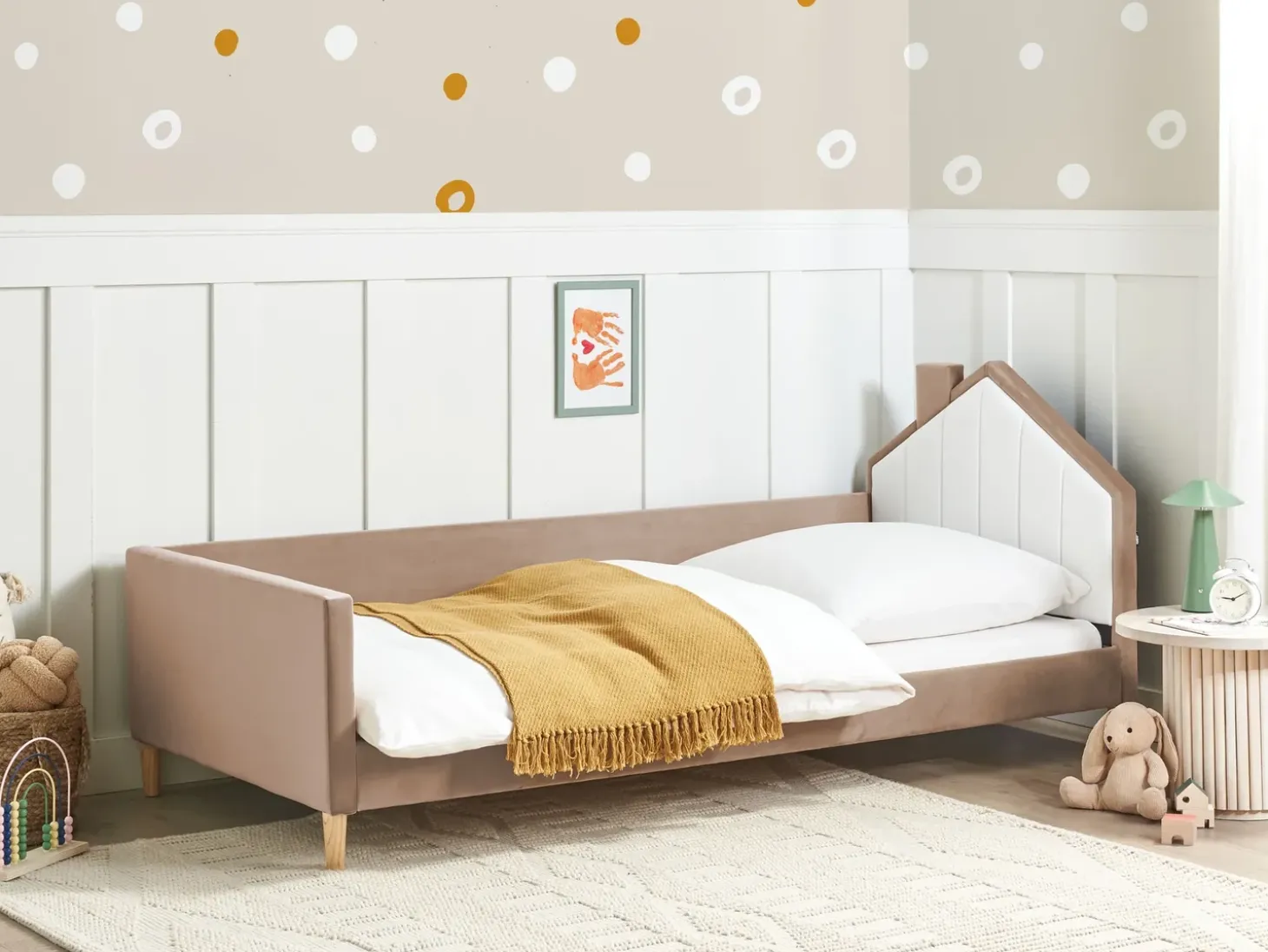 Outlet Łóżko dziecięce Domek Welur KERVAN 90 x 200 cm Jasnobrązowy Dzieci Wszystkie Meble I Akcesoria Dziecięce|Łóżka Tapicerowane