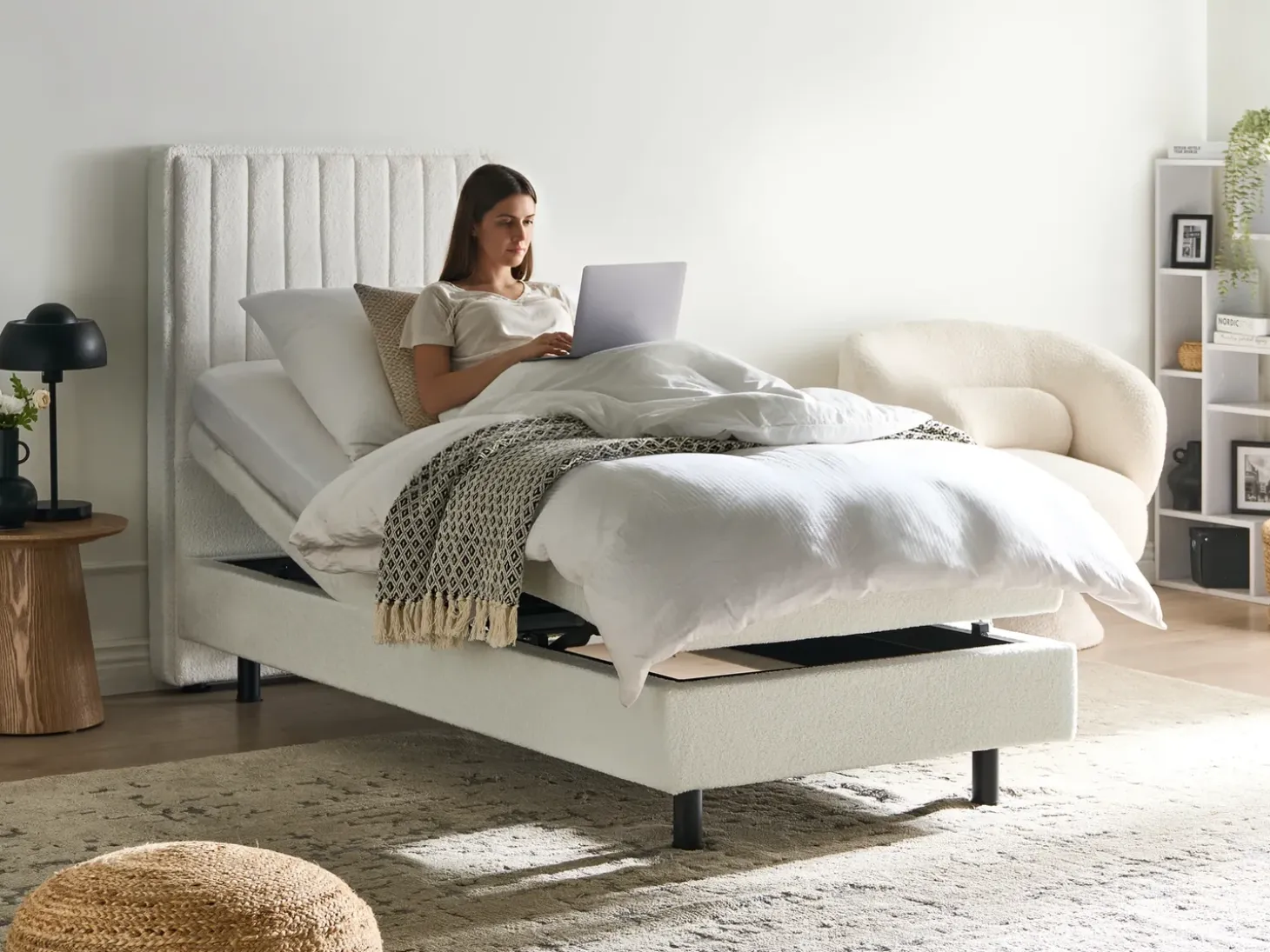 Clearance Łóżko regulowane Boucle CASTELLAN 90 x 200 cm Złamana biel Łóżka Tapicerowane|Łóżka Regulowane