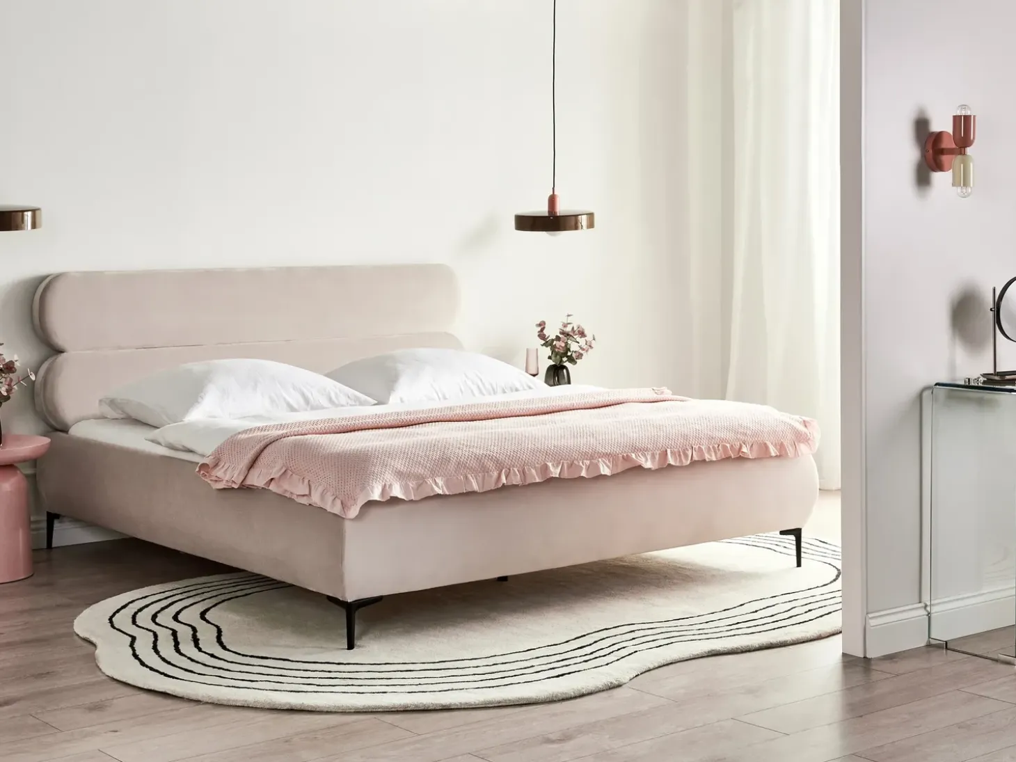 Discount Łóżko Welur LESSAY 180 x 200 cm Jasnobeżowy Łóżka Tapicerowane|Łóżka Podwójne