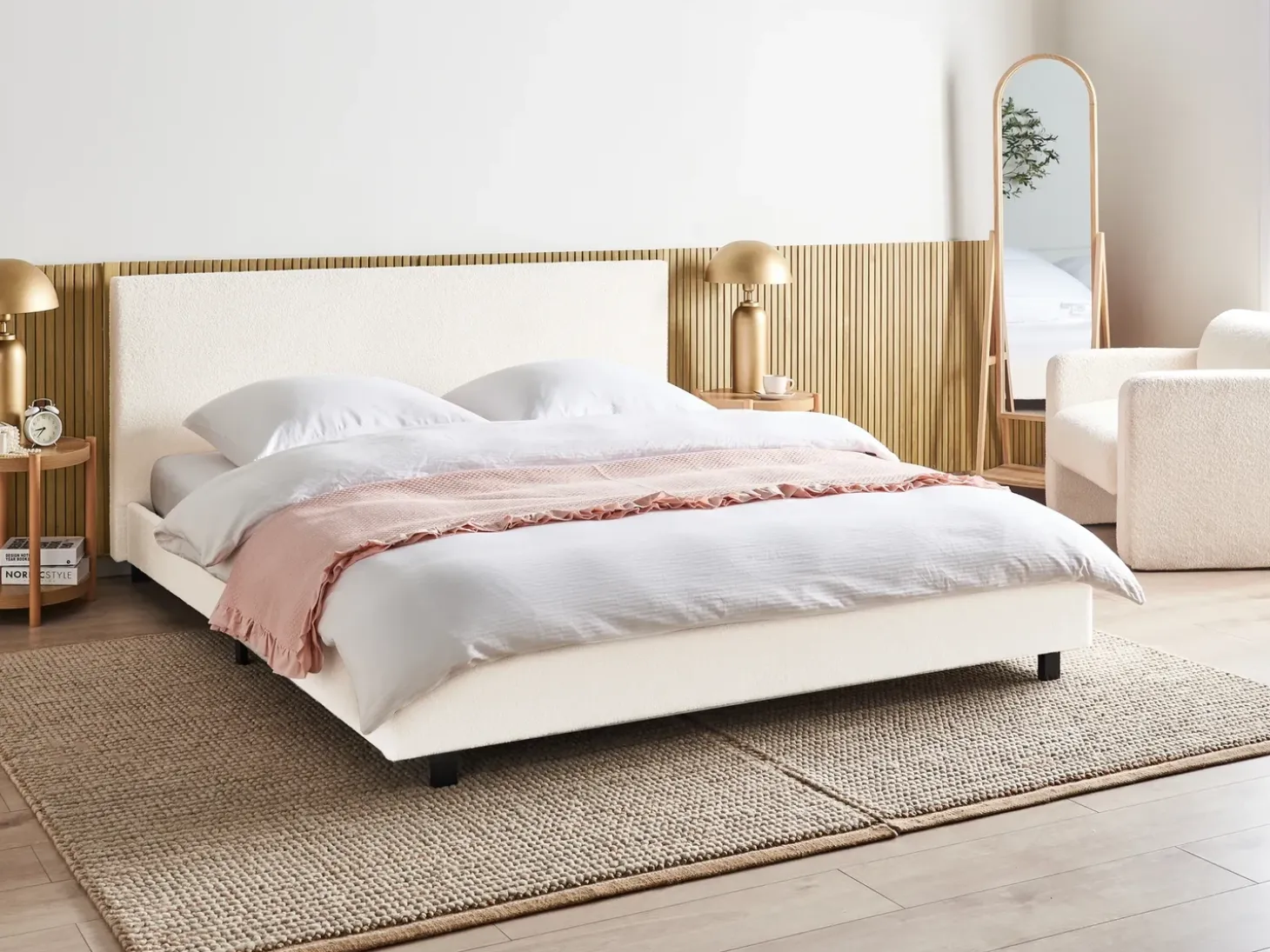 New Boucle ALBI 180 x 200 cm Złamana biel Łóżka Wodne|Łóżka Podwójne