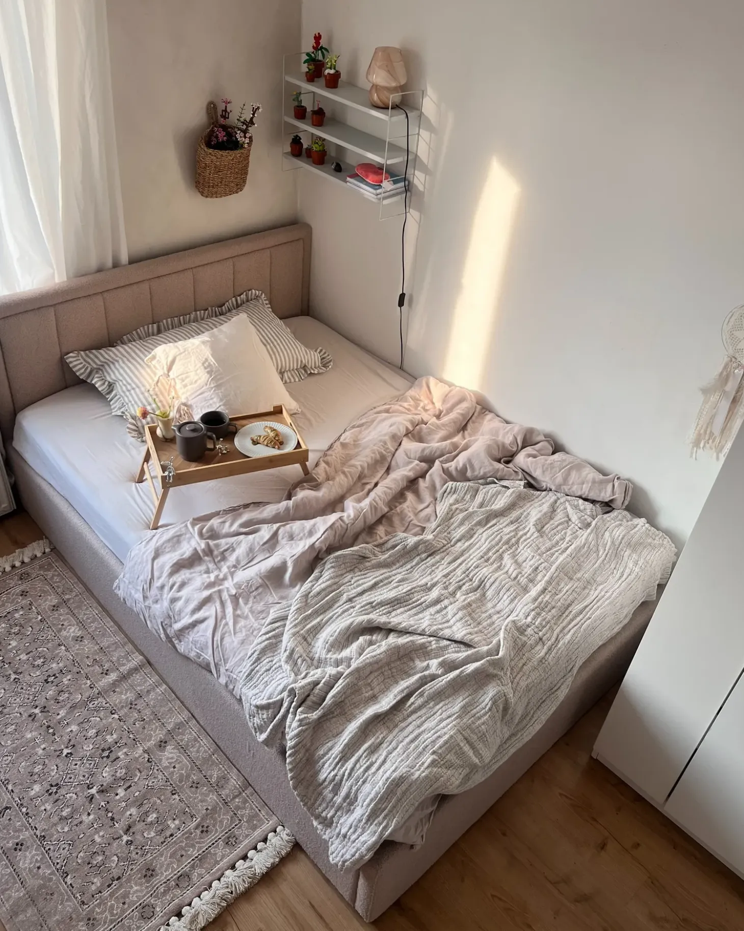 Clearance Łóżko z pojemnikiem MONTLAUR Boucle 140 x 200 cm Łóżka Tapicerowane|Łóżka Podwójne