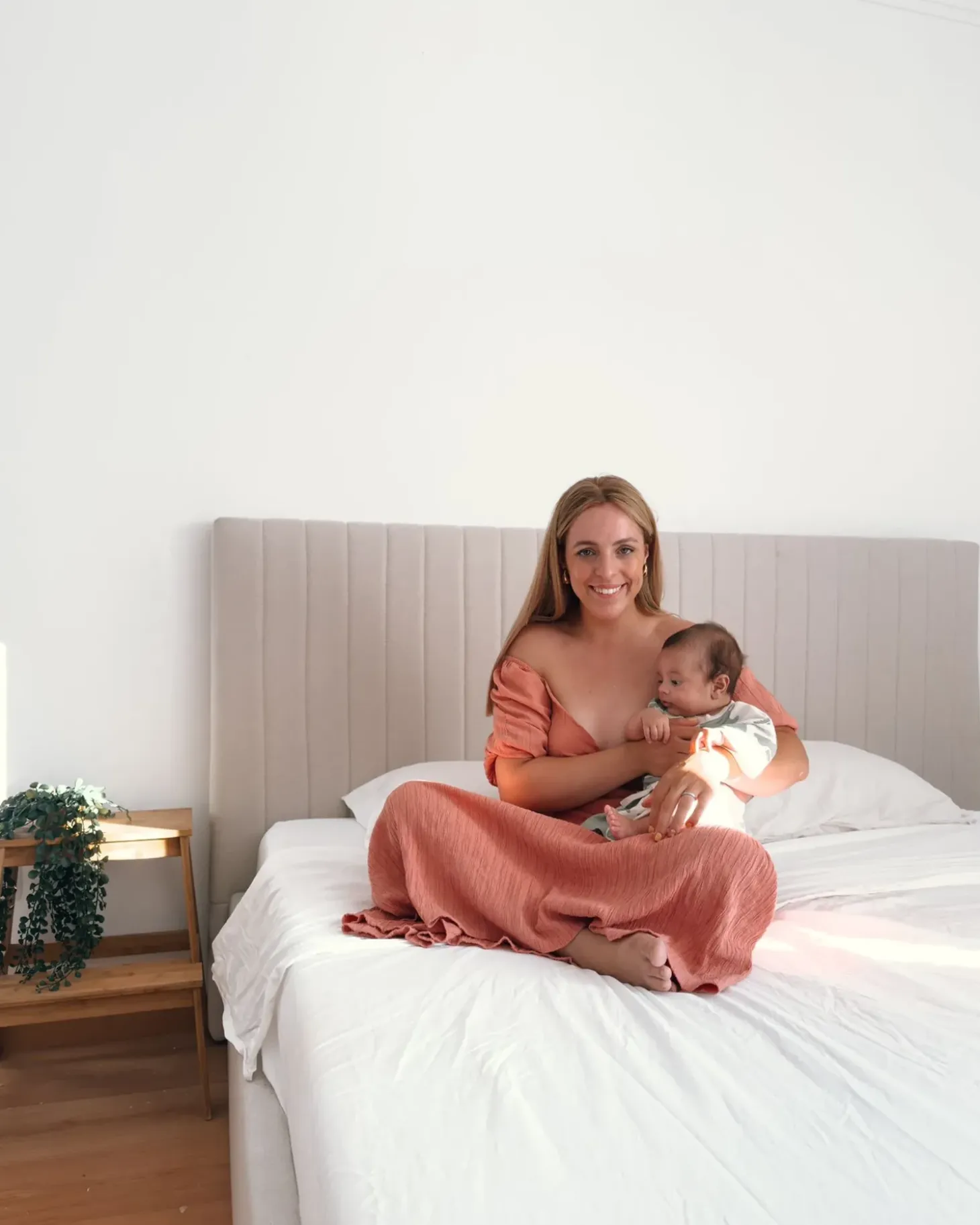 Discount Łóżko z pojemnikiem VION Jasno 180 x 200 cm Łóżka Tapicerowane|Łóżka Podwójne