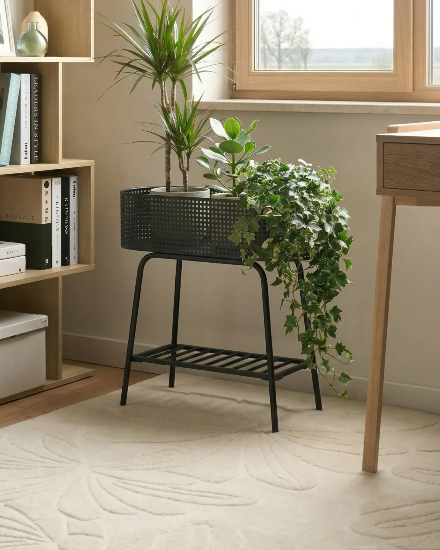 Kwietnik LINNAEA Metal 60 cm Czarny