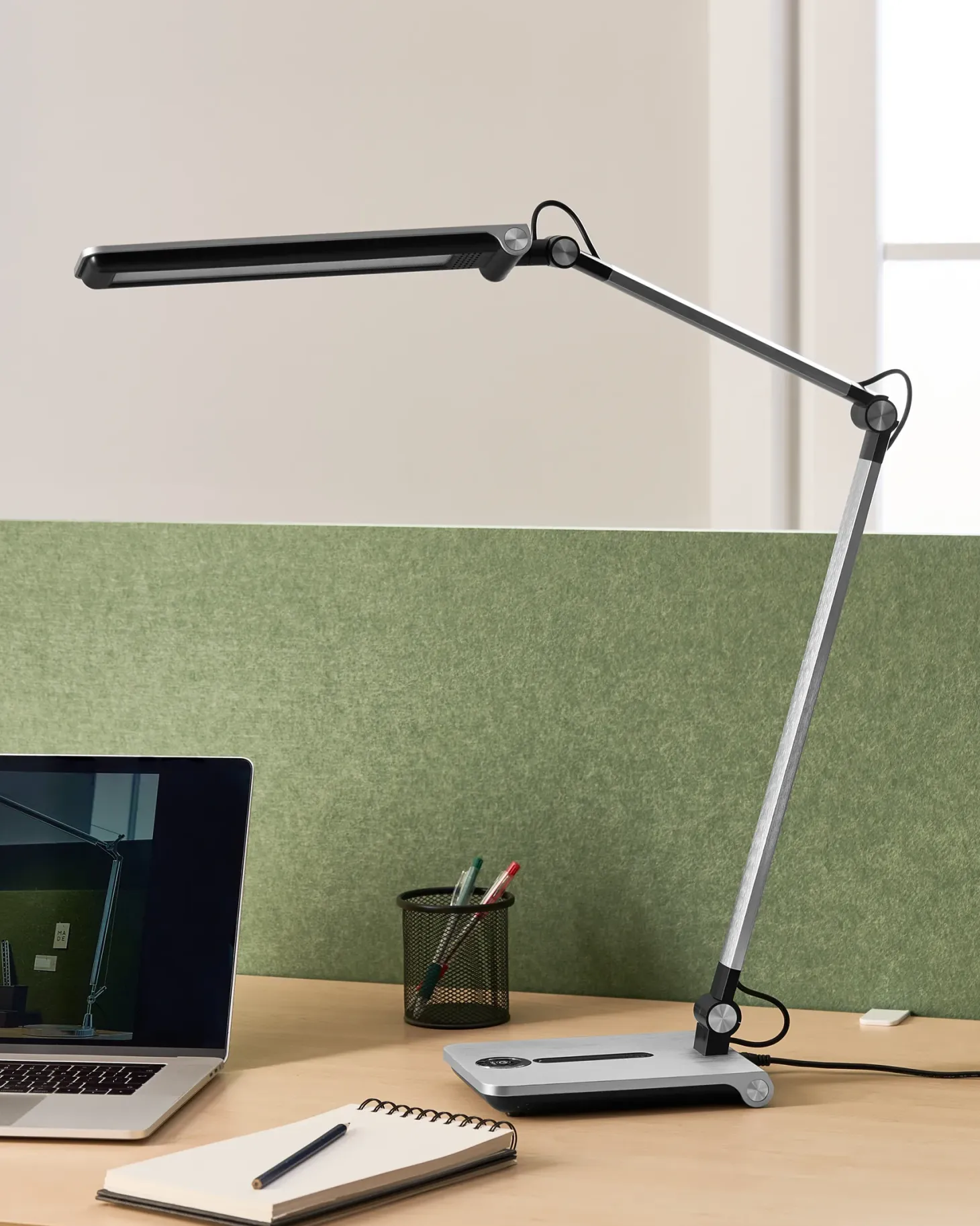 Lampa biurkowa LED AQUILA Ze ściemniaczem Srebrny