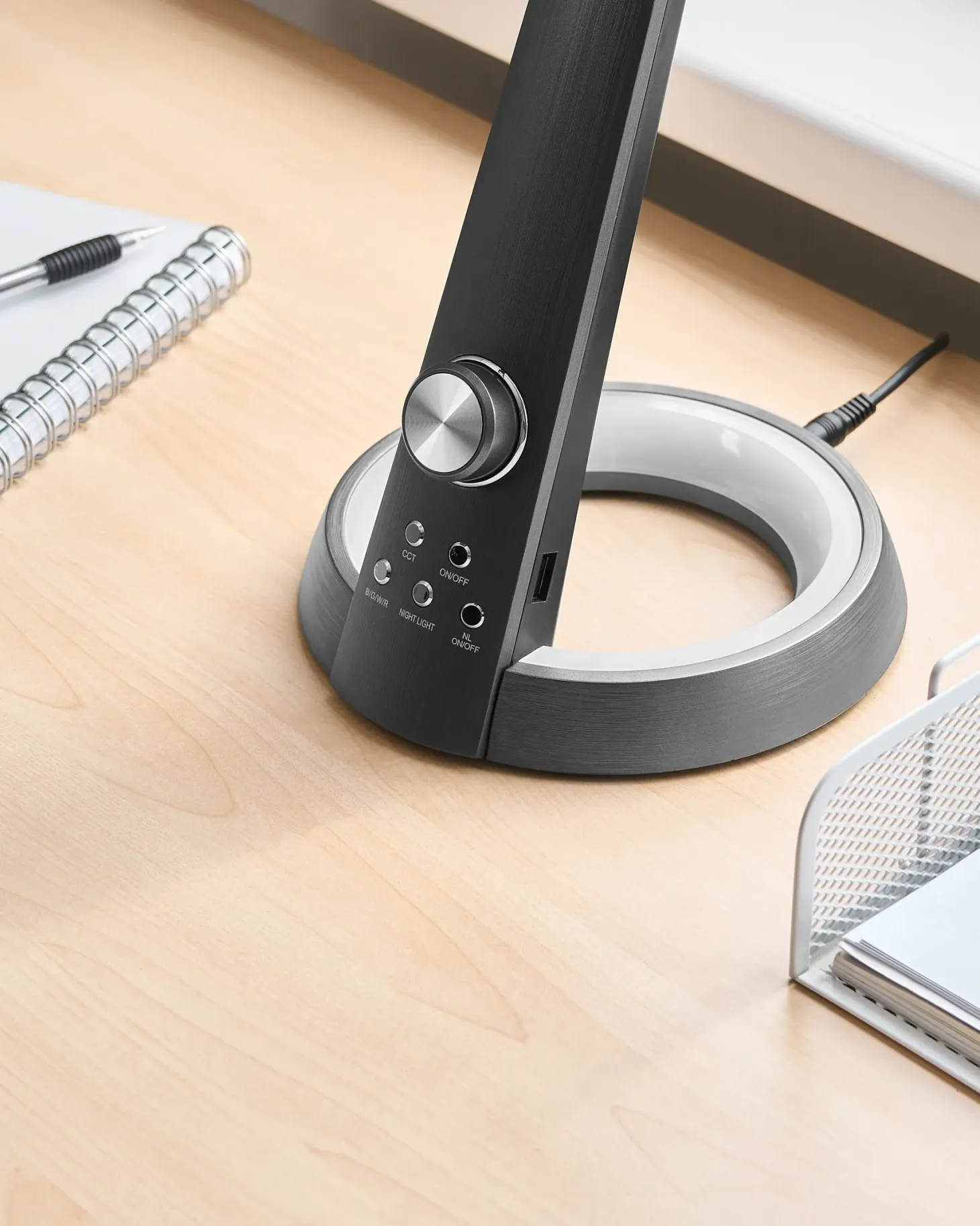 Lampa biurkowa LED CANOPUS Z portem USB Czarny