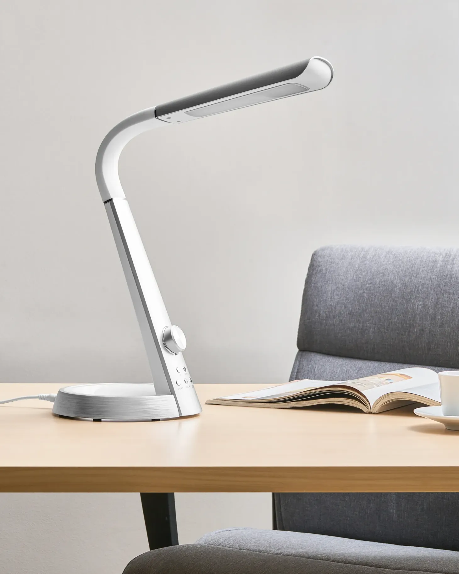 Lampa biurkowa LED CANOPUS Z portem USB Srebrny