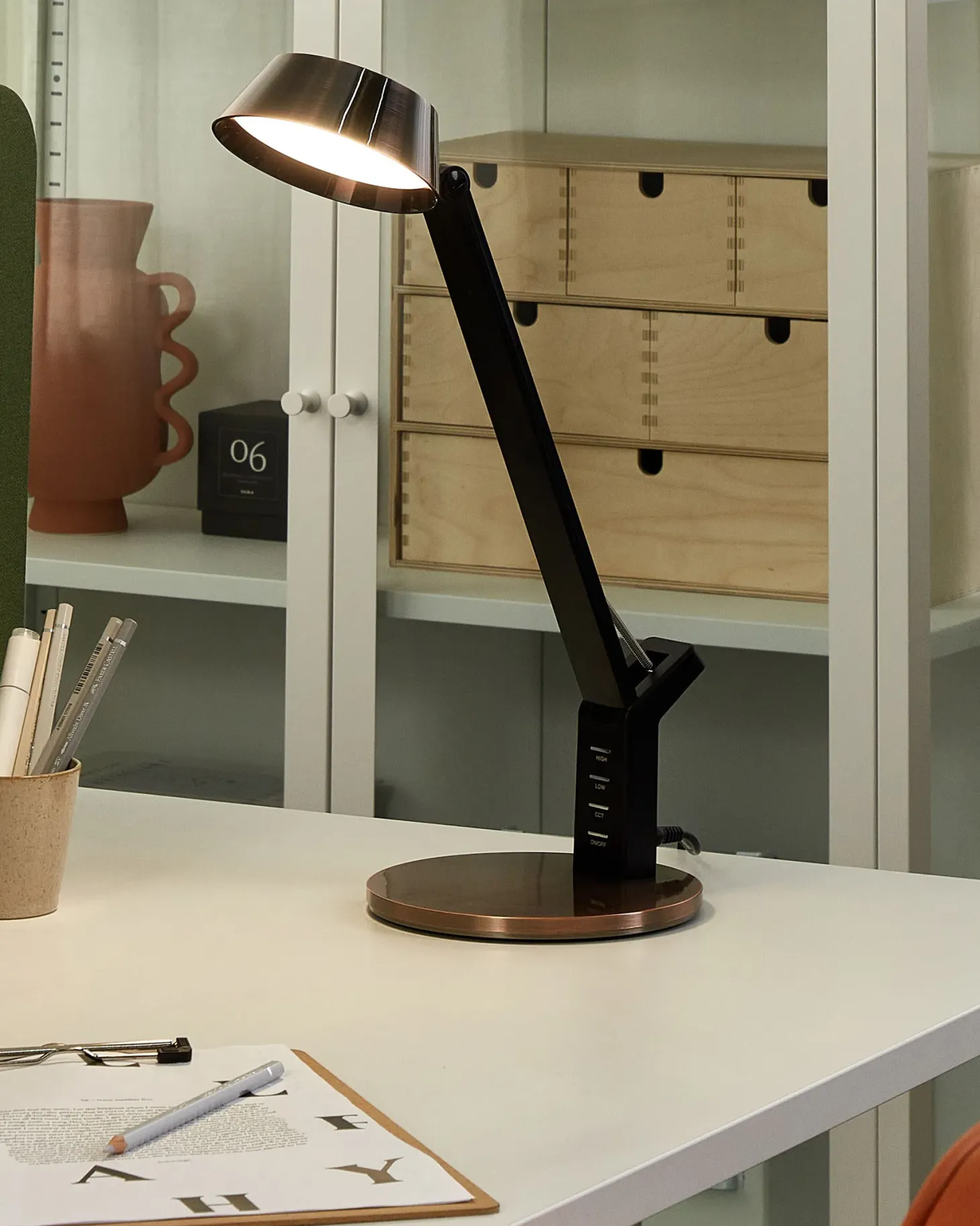 Lampa biurkowa LED CHAMAELEON Ze ściemniaczem Metal Miedziany