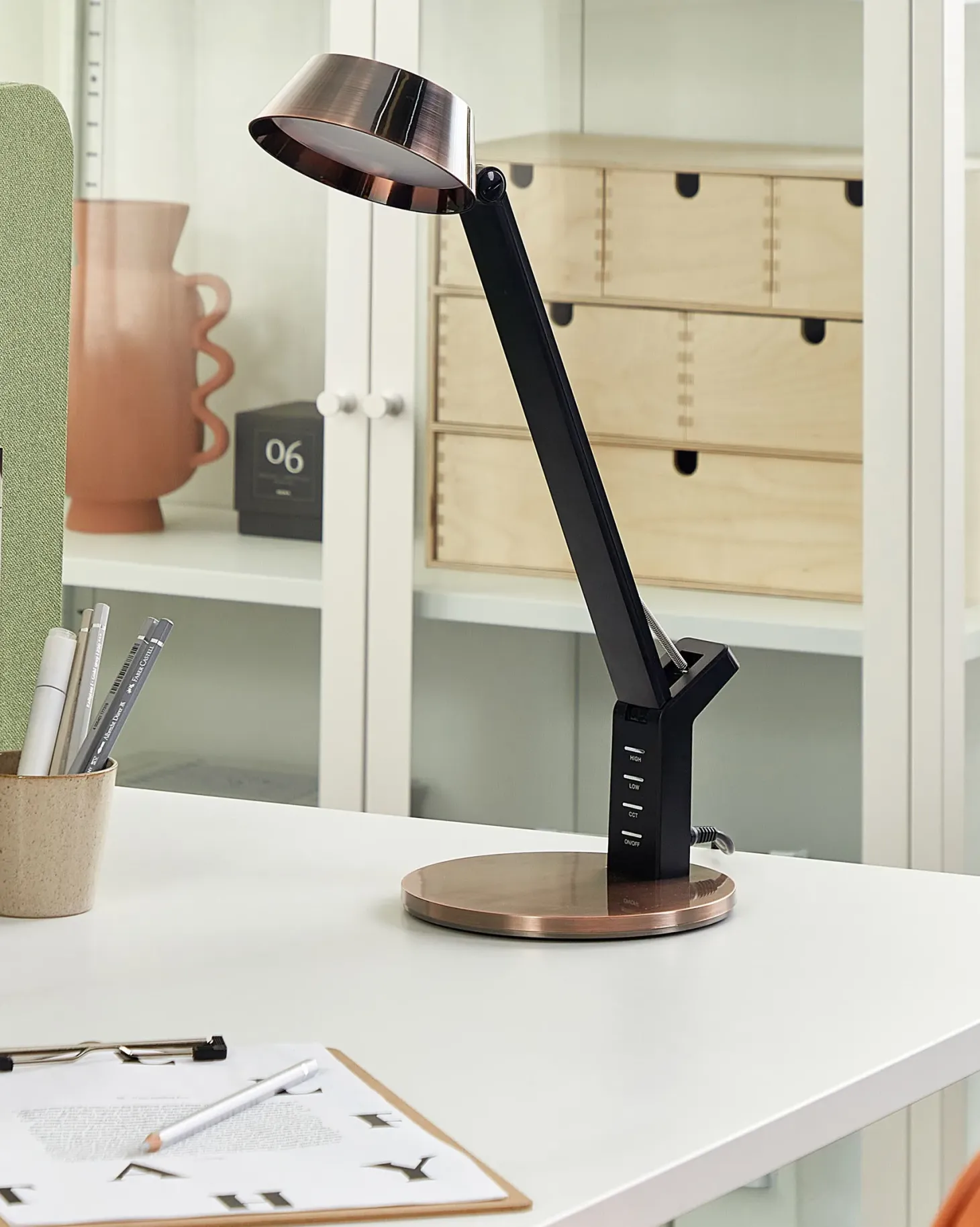 Lampa biurkowa LED CHAMAELEON Ze ściemniaczem Metal Miedziany
