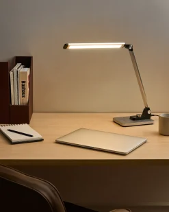 Lampa biurkowa LED ENIF Z ładowarką indukcyjną Srebrny