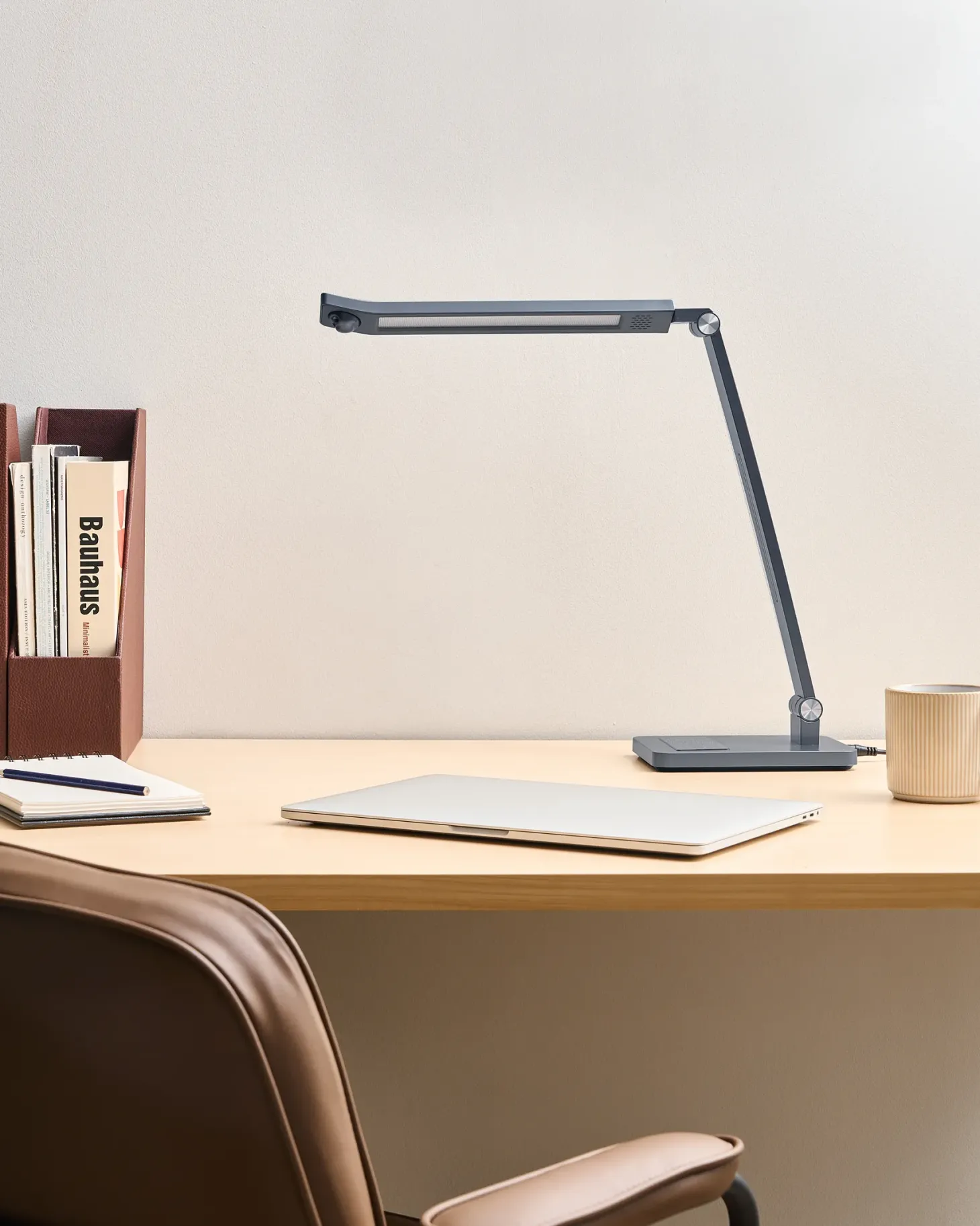 Lampa biurkowa LED LEPUS Z czujnikiem ruchu Ciemnoszary