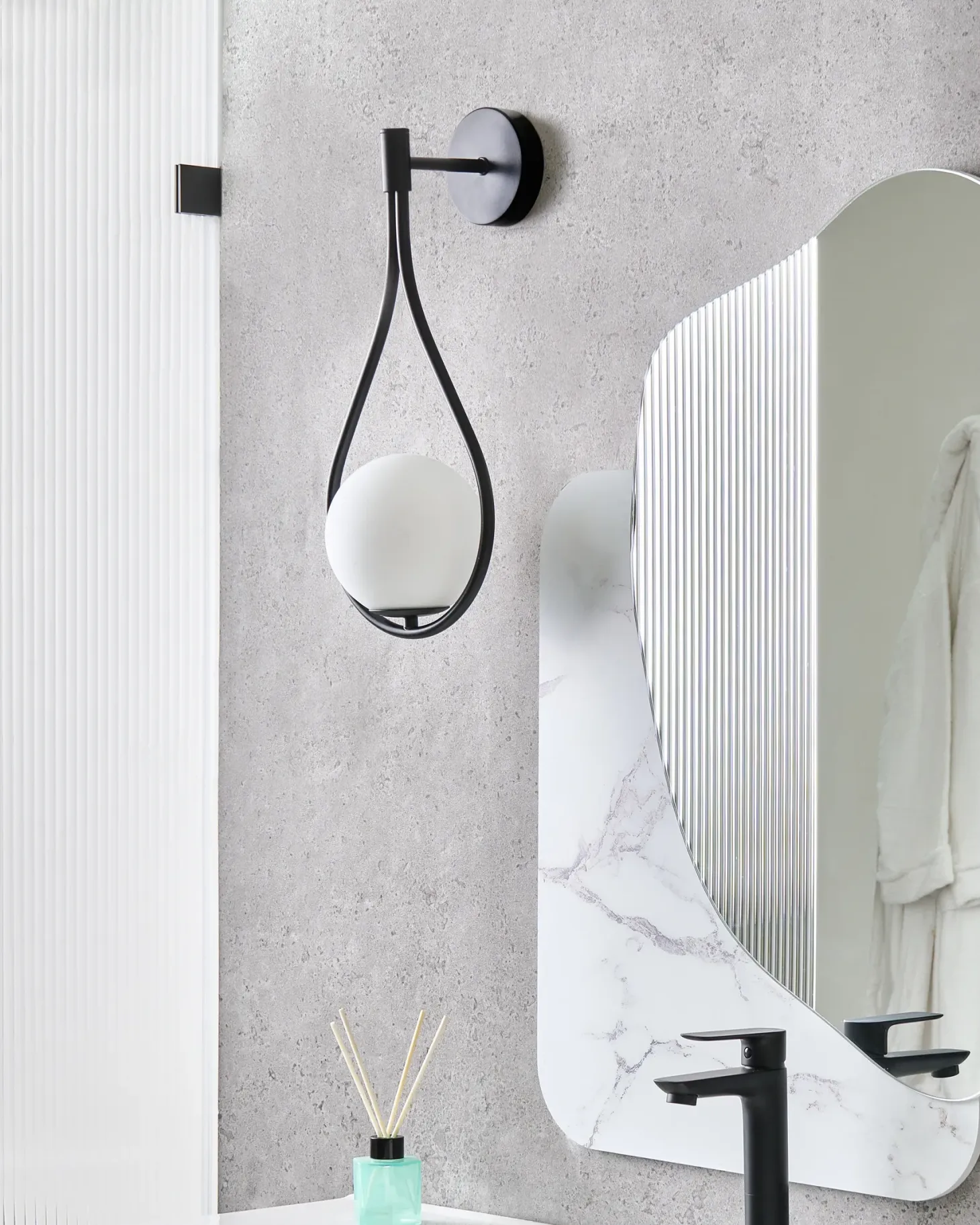 Lampa ścienna AUROUE Czarny Metal