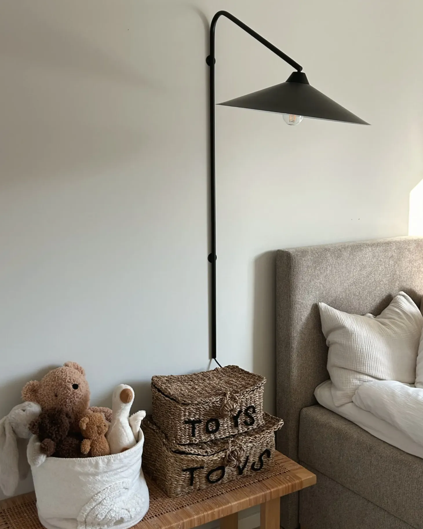 Lampa ścienna NENTON Czarny Metal