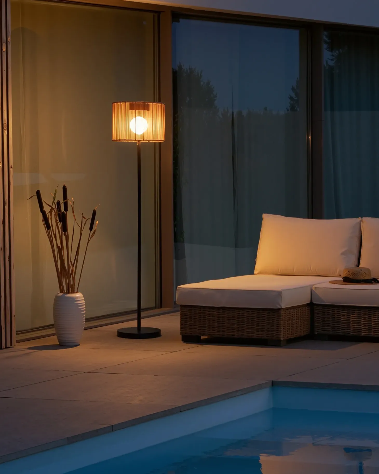Lampa ogrodowa stojąca solarna LED LUENA Brązowy