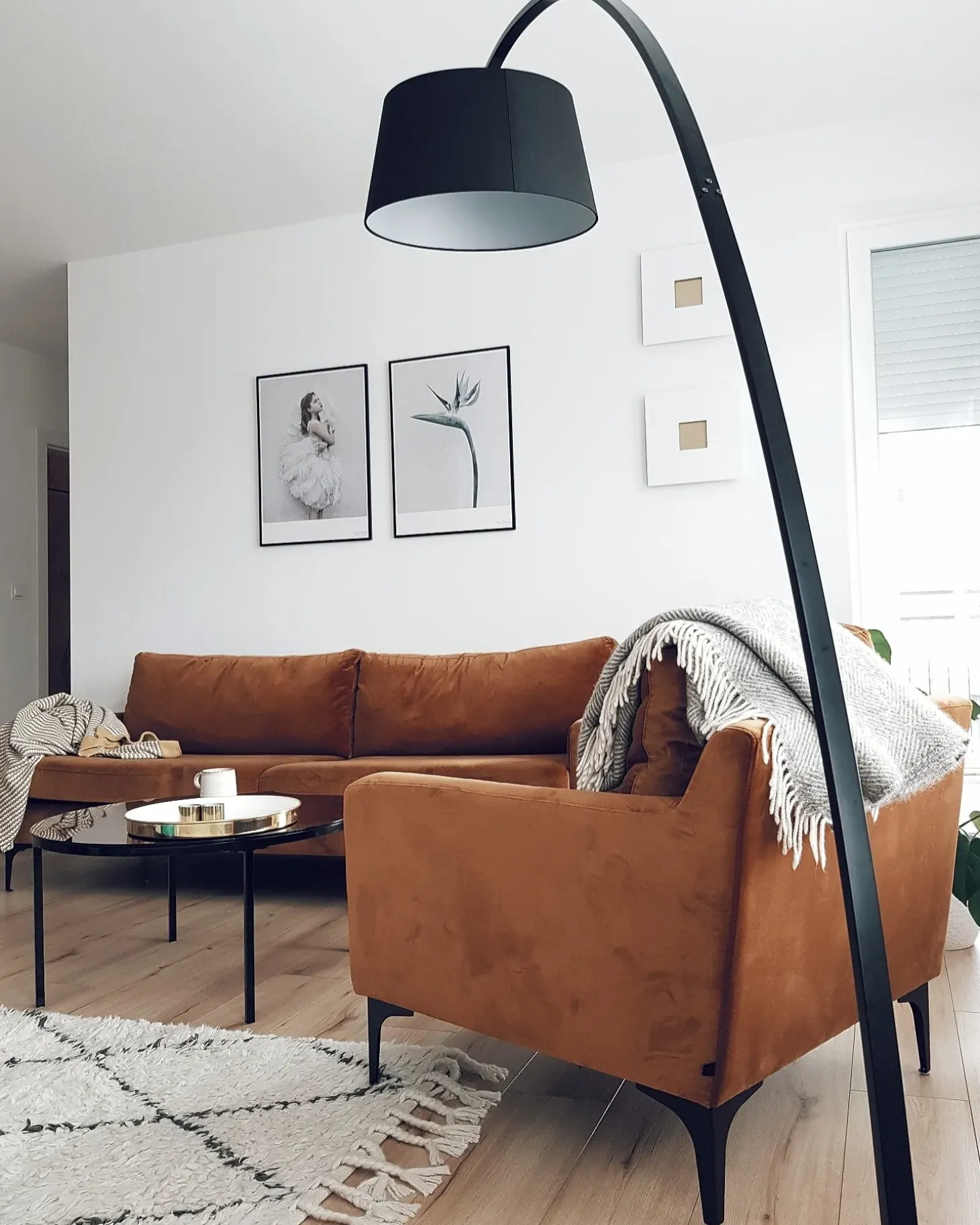 Lampa podłogowa BENUE Metal Czarny