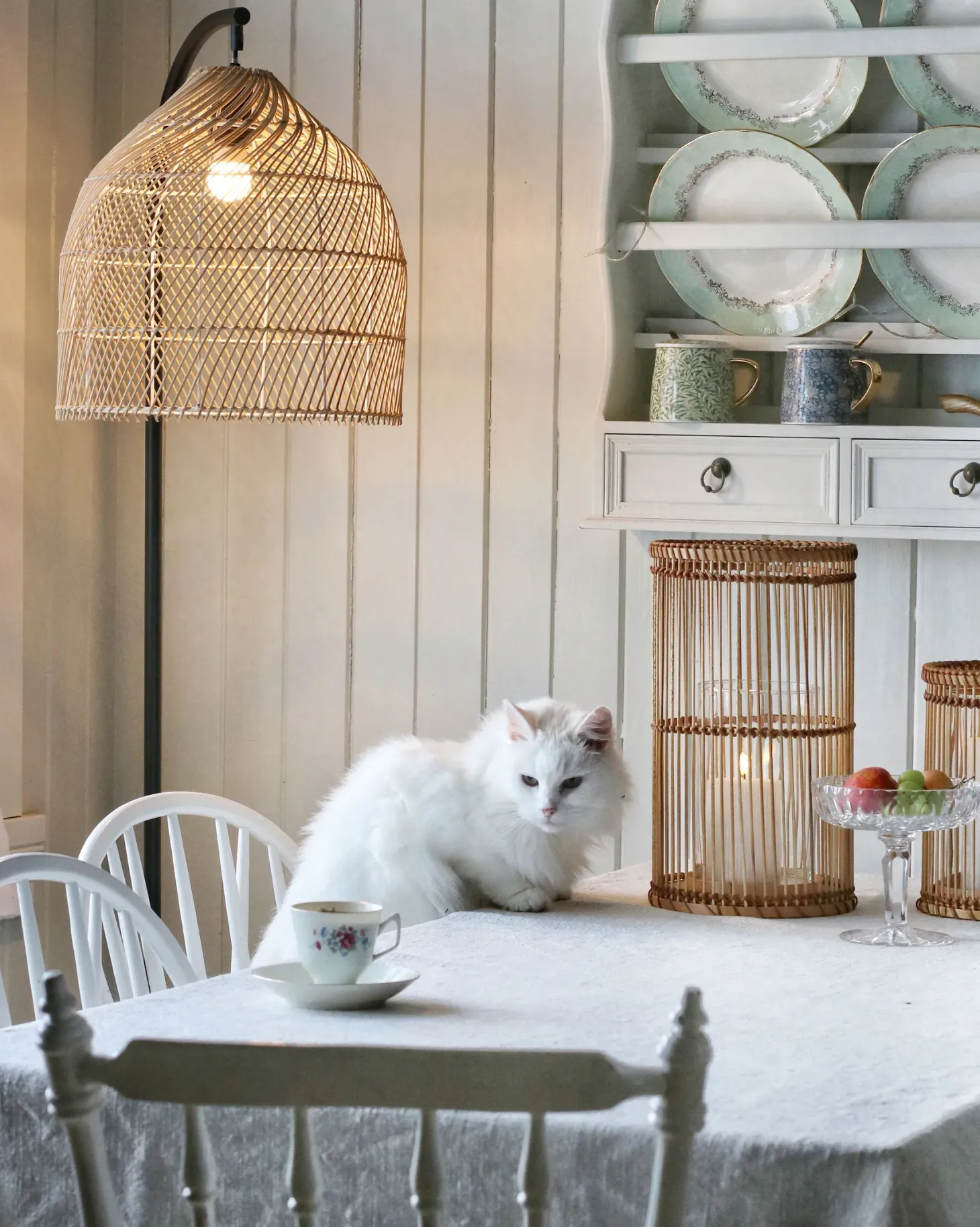 Lampa podłogowa BERNICA Rattan Naturalny