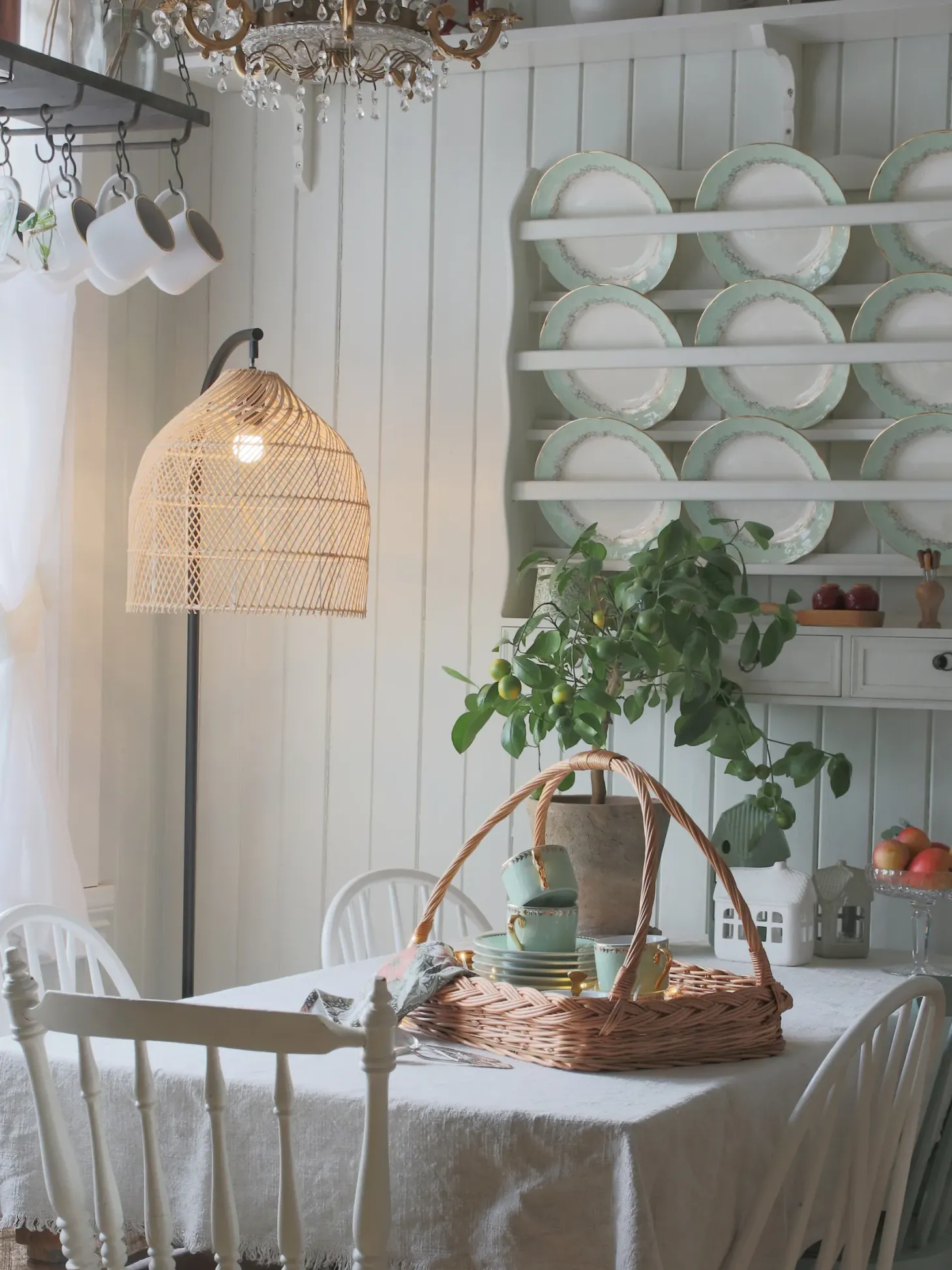 Lampa podłogowa BERNICA Rattan Naturalny