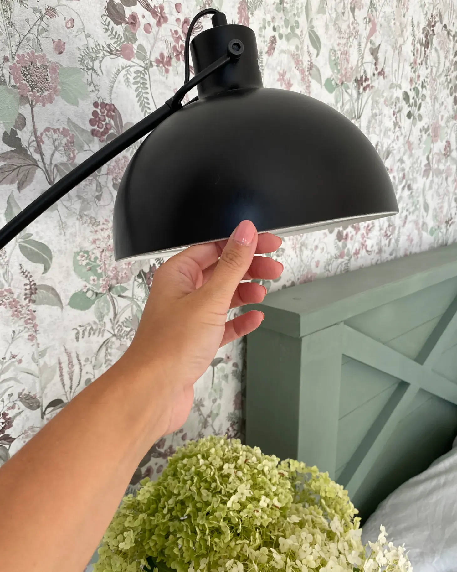 Lampa podłogowa DINTEL Metal Czarny