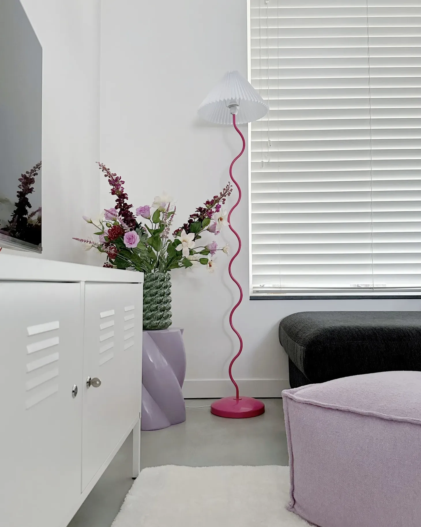 Lampa podłogowa JIKAWO Metal Różowy